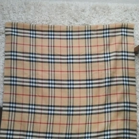 Gorgeous Tan/Black/Red/White/Plaid Wide Wrap/Scarf/Throw - EUC - Picture 3 of 5